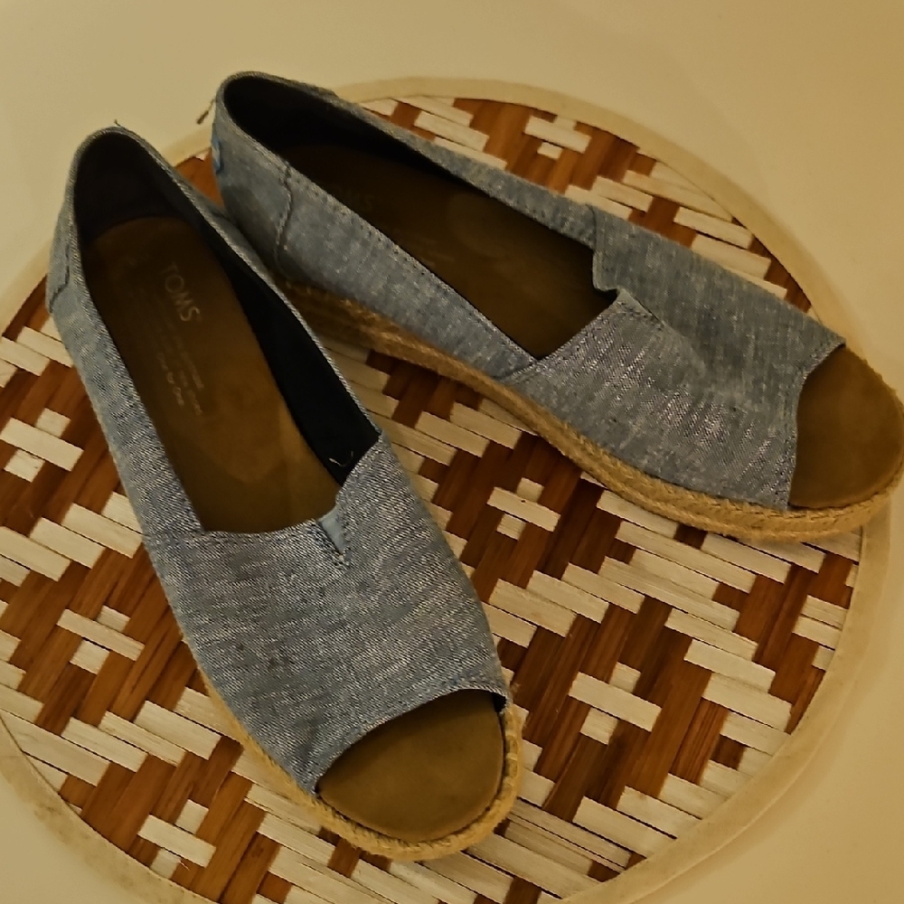 Toms Blue and Brown Espadrille Shoes Casual Comfort